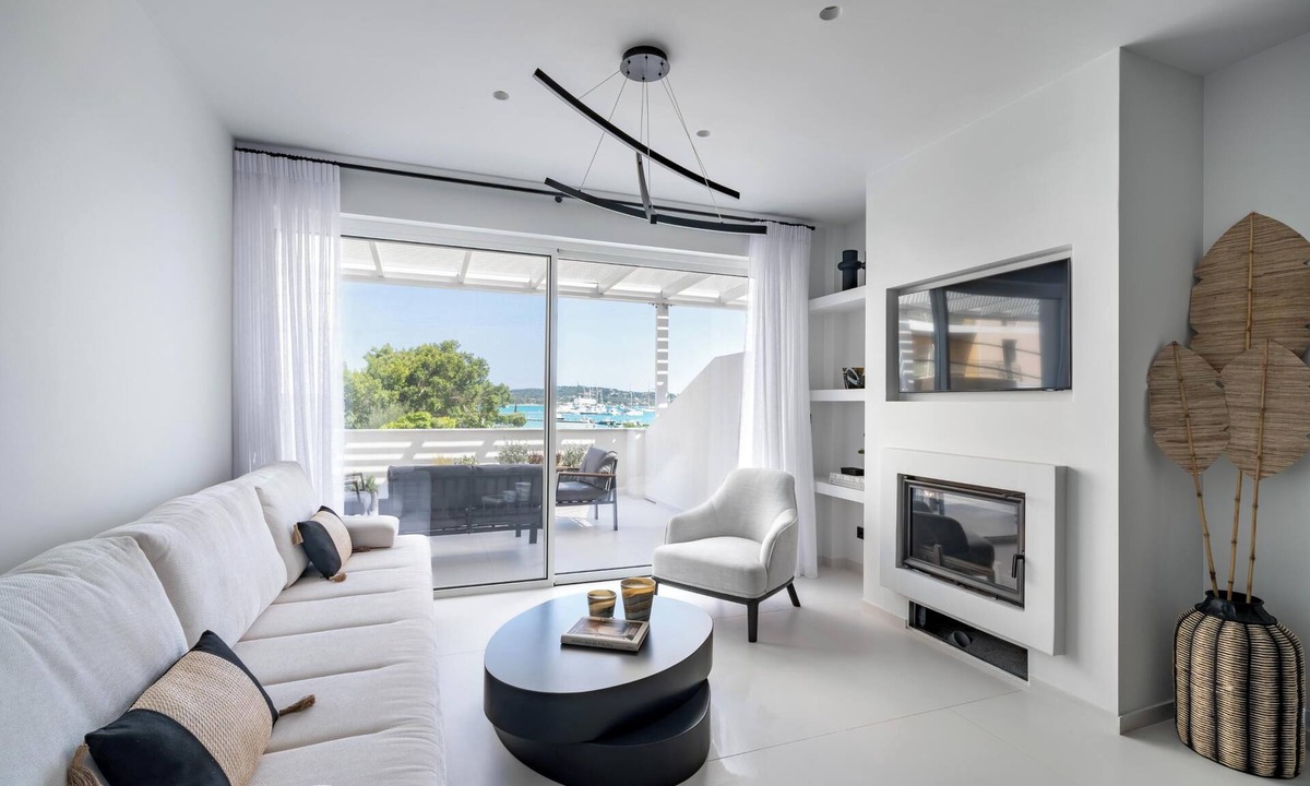 Porto Heli Apartment | Marina Suite, Elegance Living