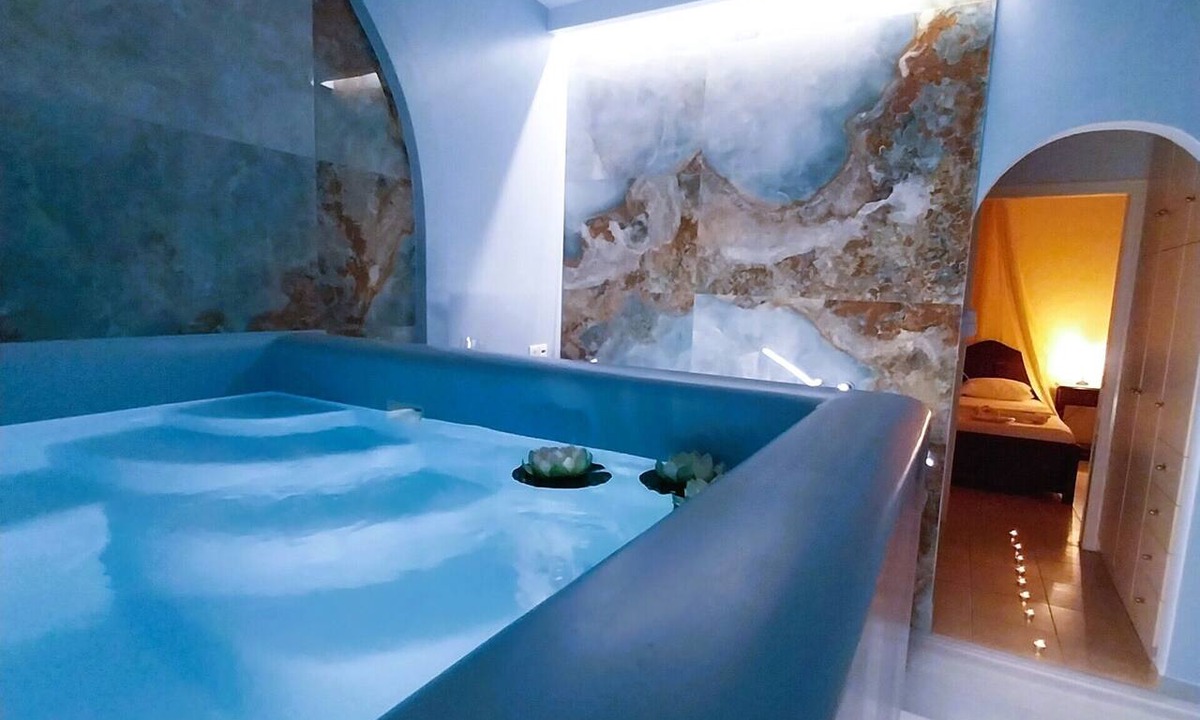 Tinos Town Hotel | Matas' Apartments