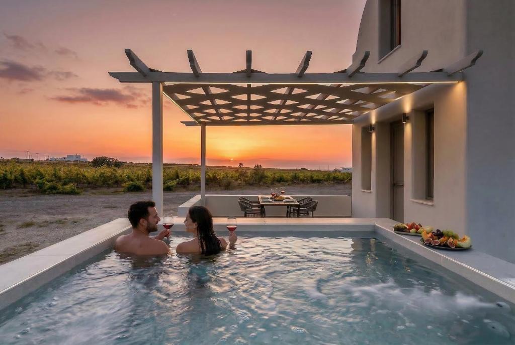 Kamari Villa | MelivOia - Sunset Jacuzzi Villas