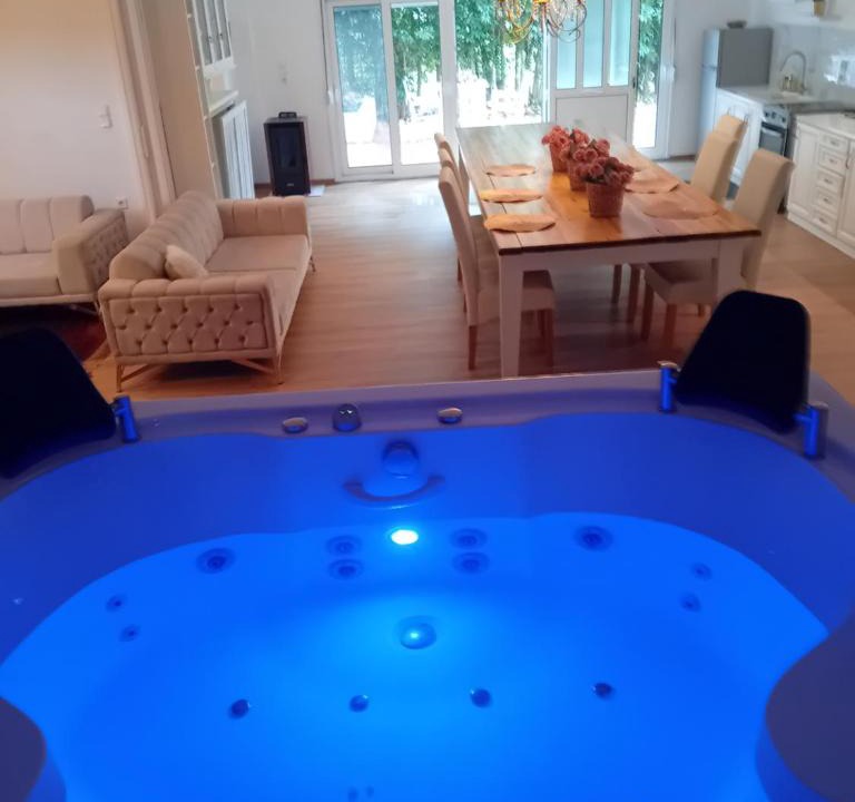 Kalambaka Apartment | Meteora Grande luxury suite & spa villa