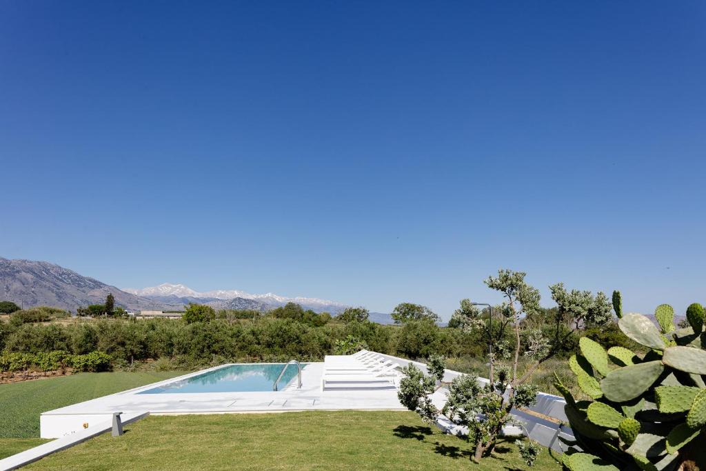 Filaki Apartment | Mikro Livadi Special Lodges - Has an Eco Salt water pool - 150m from the beach