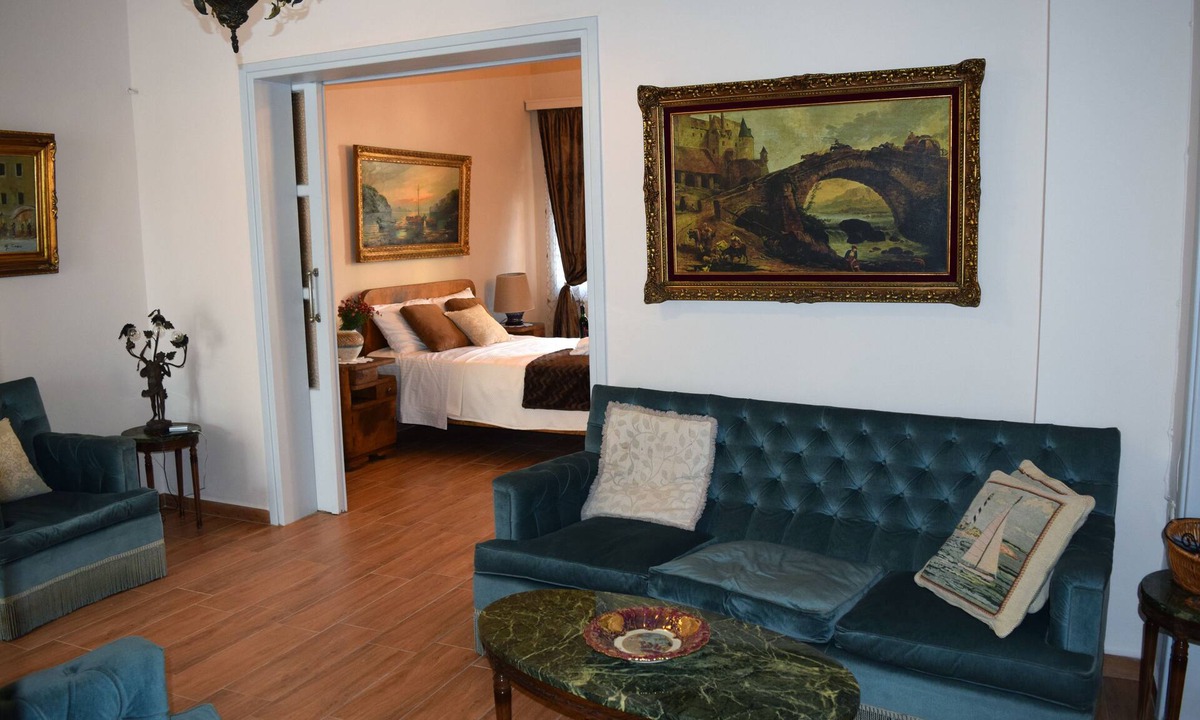 Kounoupidiana House | Minoa Downtown Garden villa
