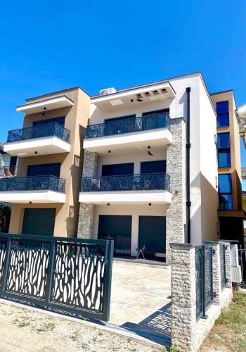 Bregvija Apartment | Miran San