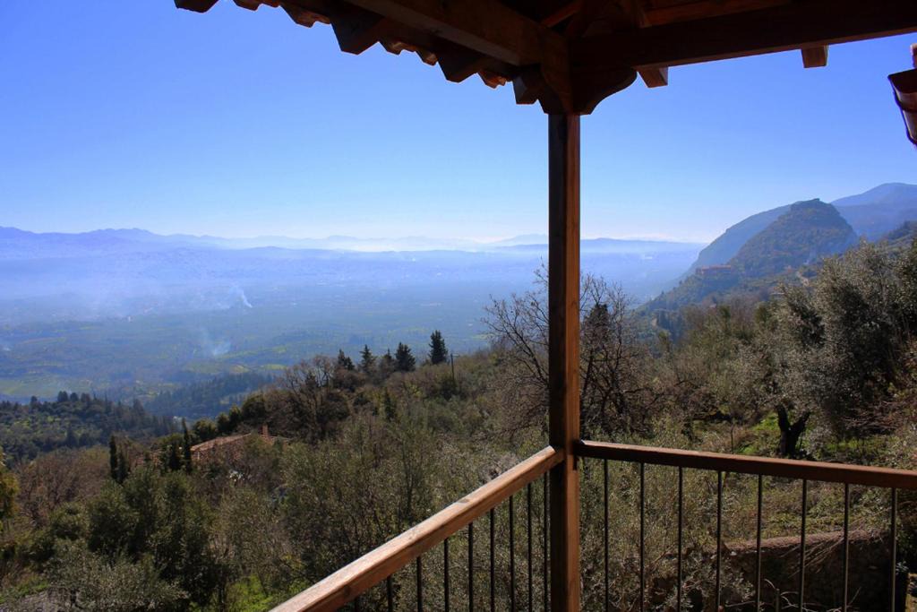 Pikoulianika House | Mistra Estates Villa The Vine