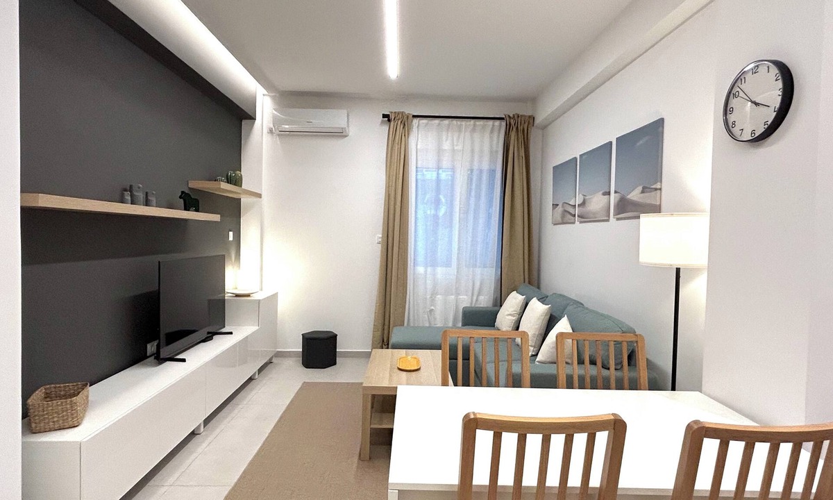 Pasalimani Apartment | Modern 1BR Apt Next to Pasalimani & Shops