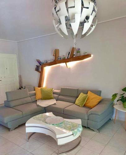 Nea Smirni Apartment | Modern 2BR city flat 10min from the beach
