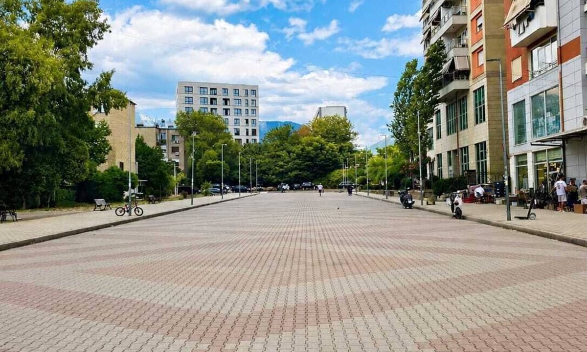 Tirana Apartment | Modern Central Tirana Apartment with Free Parking & Fast WiFi