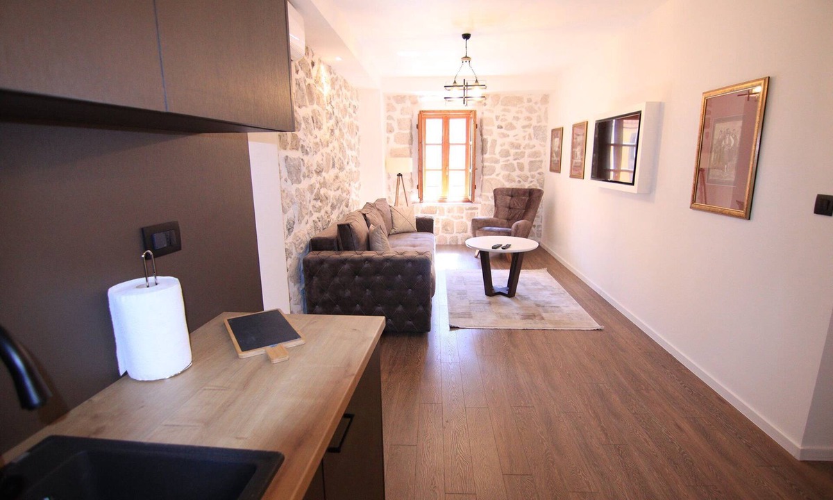 Donje Polje Hotel | Moderni Luxury apartment Center