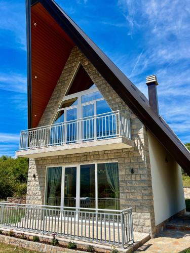 Savnik House | Monte Escape Village