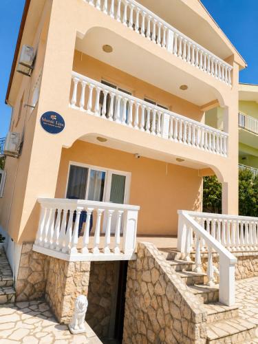 Bar Hotel | Monte Liza Apartments