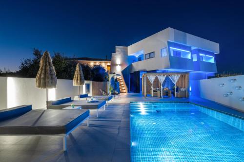 Agrilia Apartment | Moon Boutique Hotel - Ultra Luxury Suites with Pool, Perfect for Fun and Relaxation By Villa Mana Gers