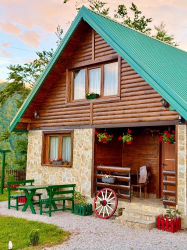 Mojkovac House | Mountain Star House