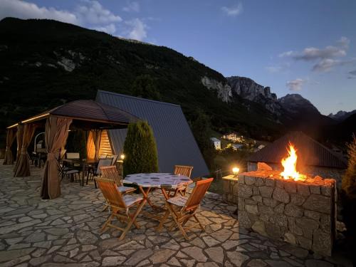 Vusanje House | Mountain Villa