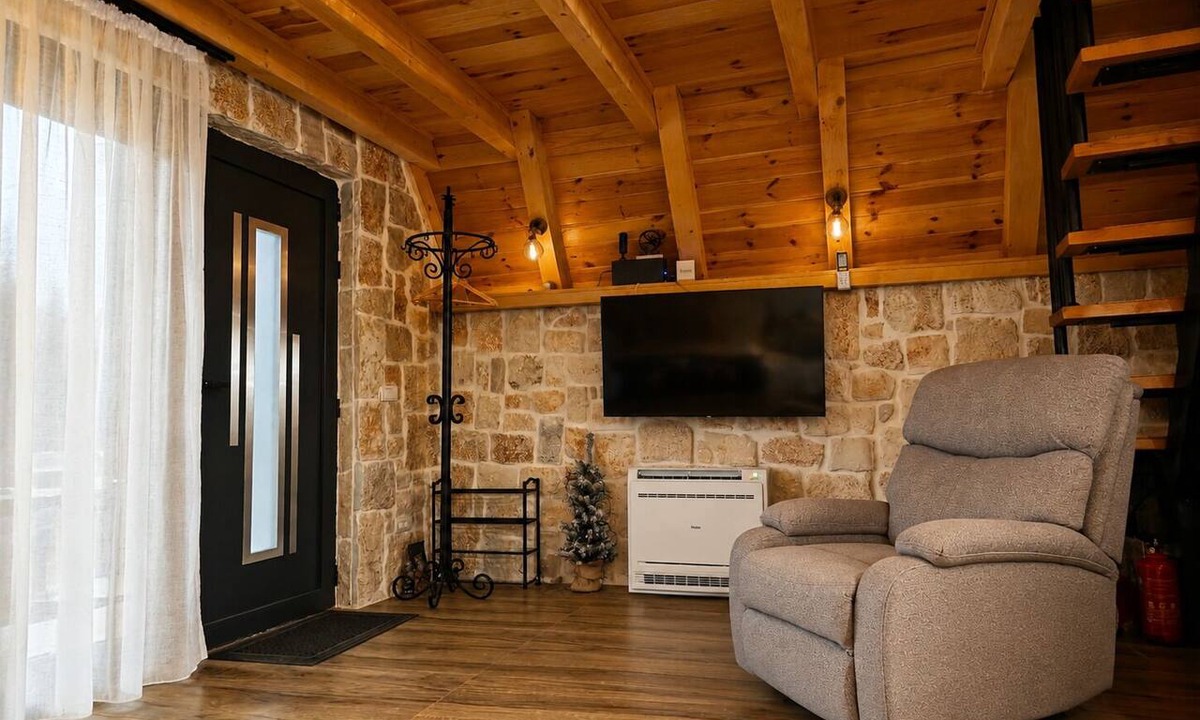 Zabljak Ski Chalet | Mountain Whisper Cozy Chalet with Stunning Mountain Views