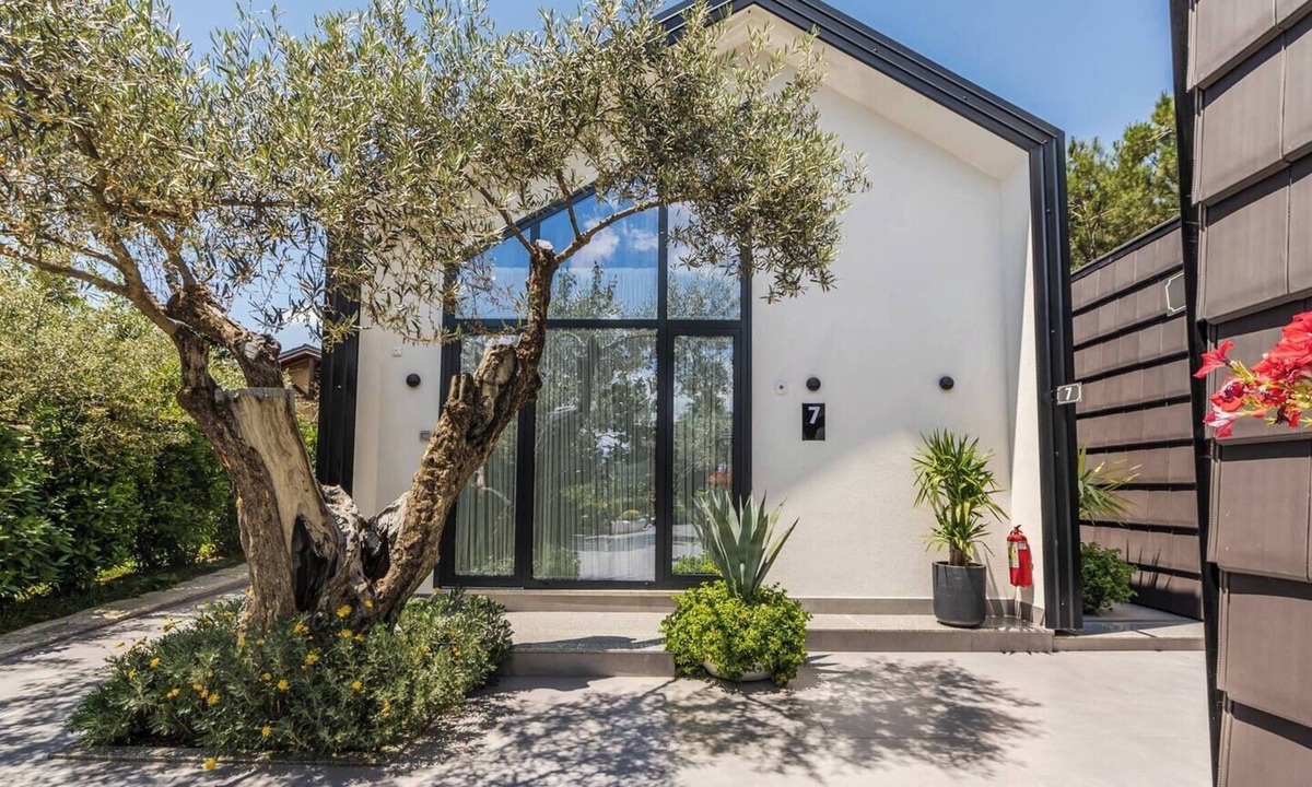 Tirana Villa | Muraga Villas 7 | Kupola by PikHost