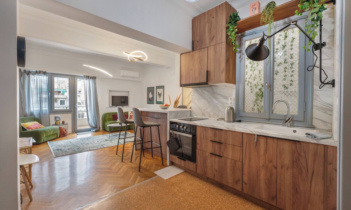Athens Apartment | Museum 3 bdr apt -FIX Friends & Family Athens