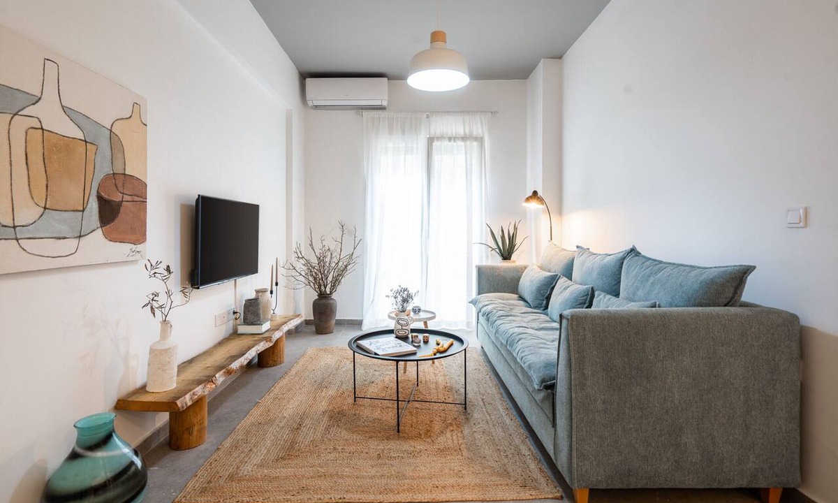 Petralona Apartment | My Happy Greek Home