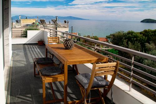 Palaio Tsifliki Apartment | My Wabi Home
