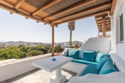 Ano Mera Apartment | Mykonian Breeze