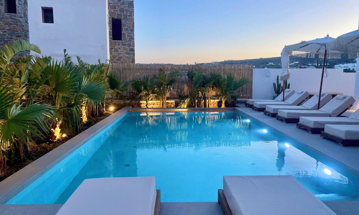 Ano Mera Hotel | Mykonos Dot Suites