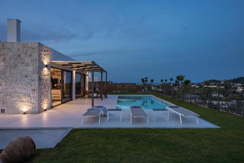 Zakynthos Town Villa | Mystic Garden Villas