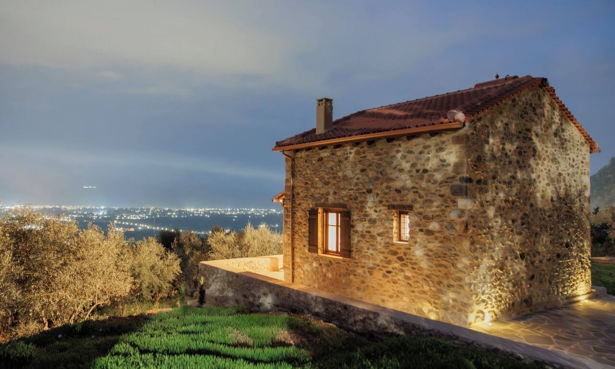 Mystras House | Mystras Panorama House. Stone House wtih Jacuzzi and the best View