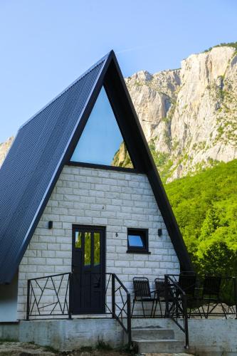 Savnik Ski Chalet | Natures Escape Kozarica