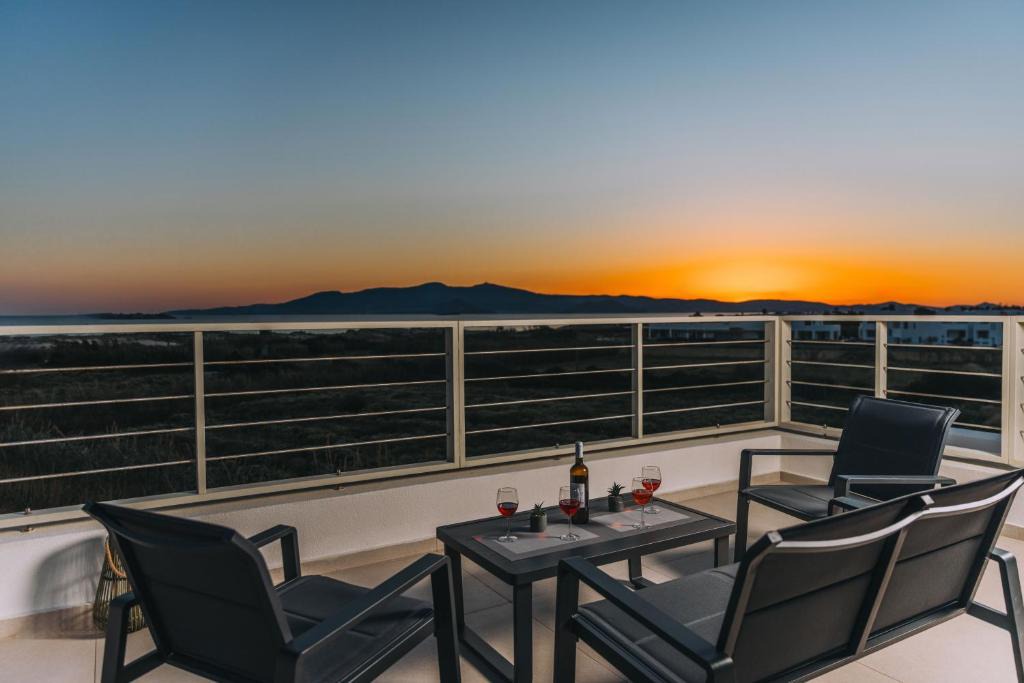 Plaka Apartment | Naxos Cube Villa