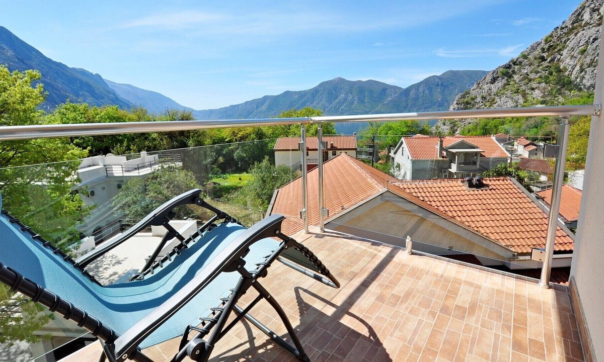 Orahovac Apartment | New 2bd Apt Tamara with sea view