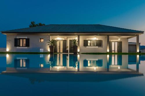 Gaitanion Villa | Nimar Villas