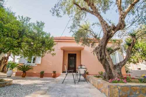 Kamisiana House | Nina's House