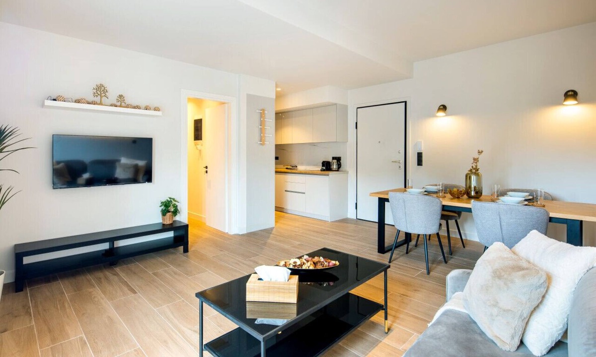 Petralona Apartment | Nova 1-Bedroom Apartment in Athens