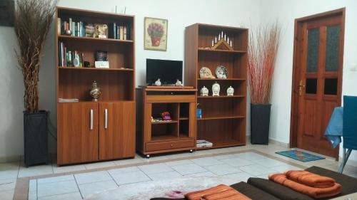 Paradisi Apartment | Old House