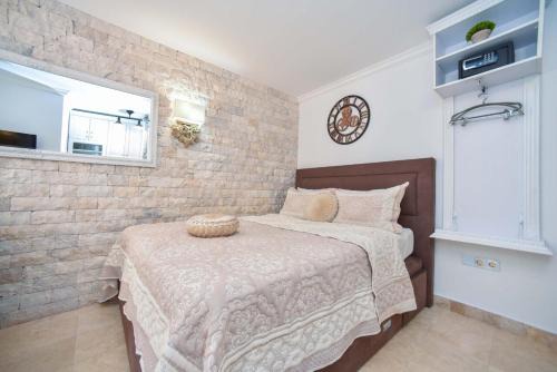 Old Town Apartment | Old Town Skyline apartment 3