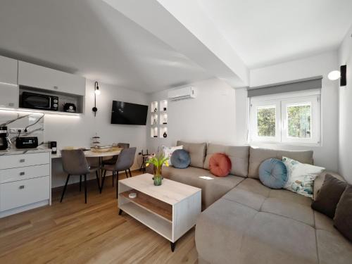 Petriti House | Olea Luxury Apartment