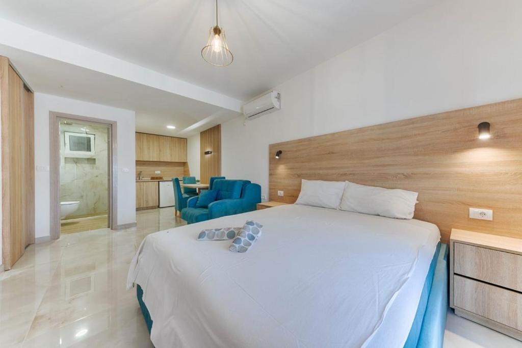 Dobra Voda Apartment | OLIVE GARDEN APARTMENT