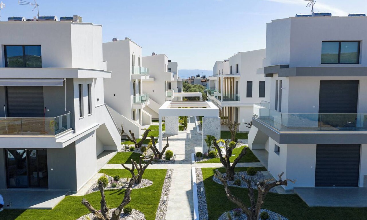 Paralia Ofryniou Apartment | Olive Garden Residential Complex- Two Bedroom Loft