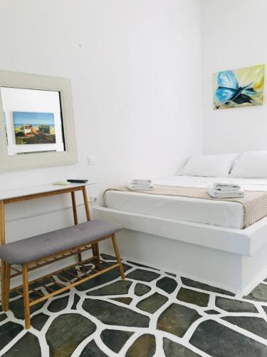 Pisses House | Onar studios & residences