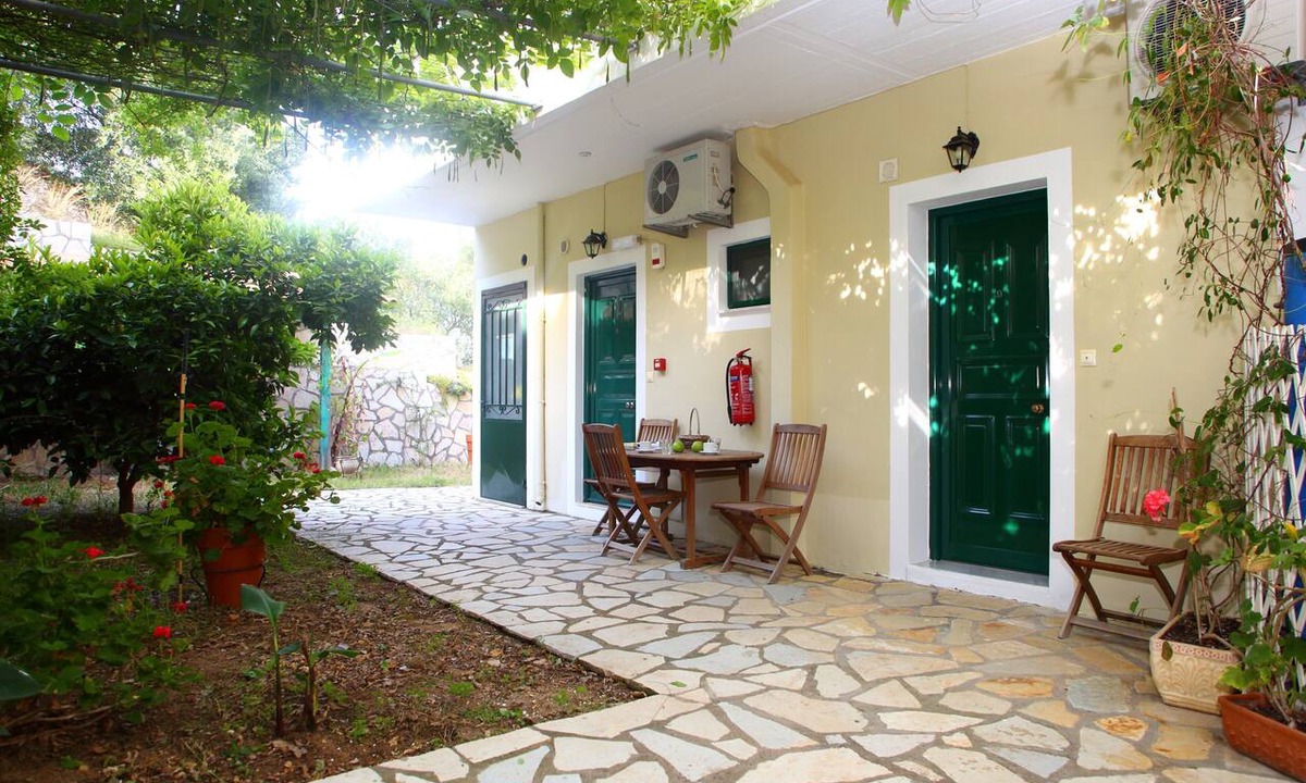 Agios Nikitas Apartment | One Bedroom 8 Apartment with Garden View, Wi-Fi, and Air Conditioning