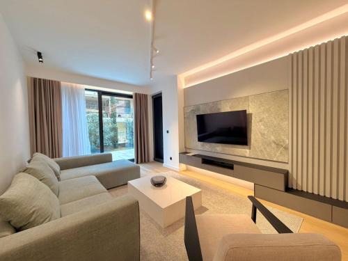 Babin do Apartment | Onia Poolside Apartment