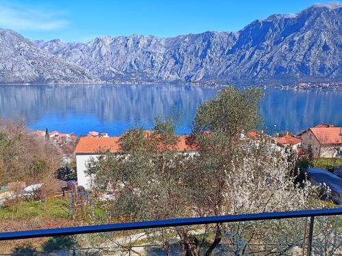 Prcanj Apartment | Opulent BayView Apartment Kotor