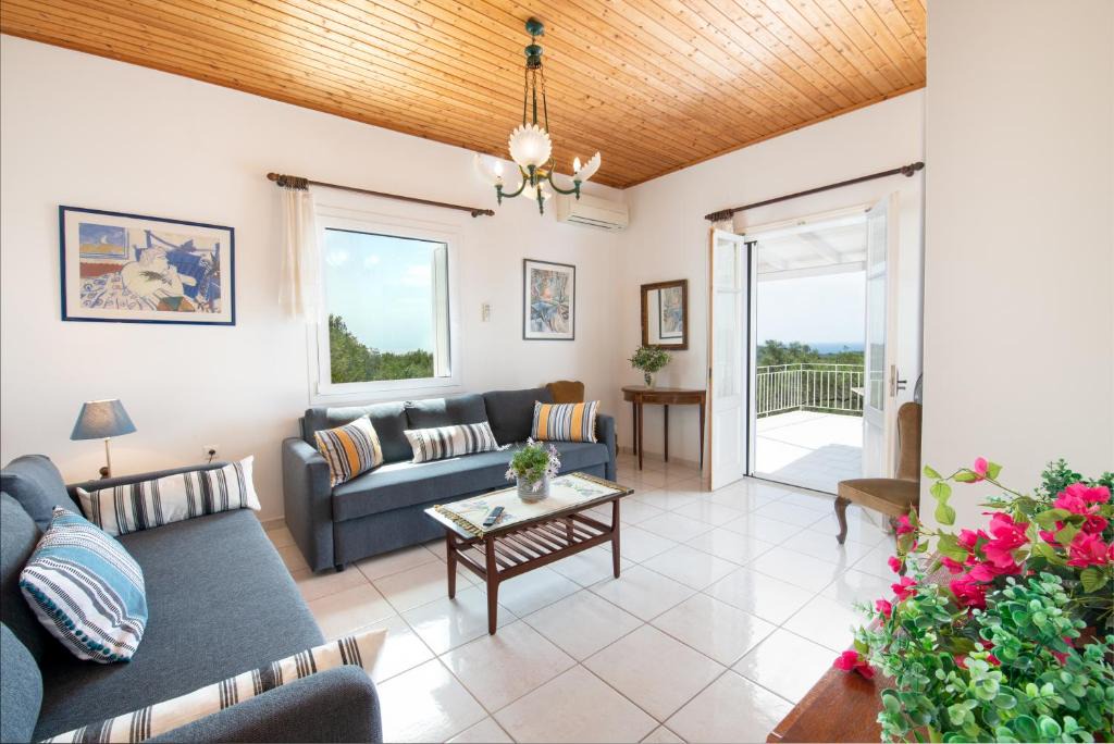 Vlachopoulatika Villa | Oregano Luxury Villa