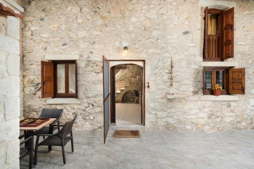 Mouri Apartment | Pagonas Traditional House