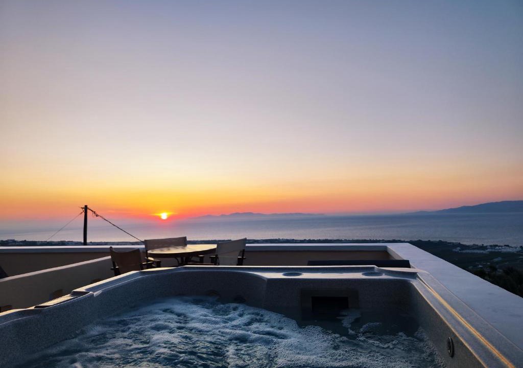 Finikia Apartment | Panorama Oia Apartments