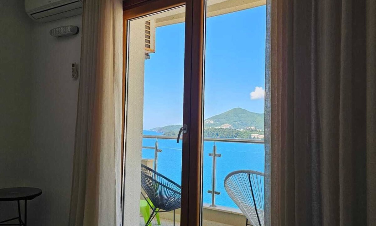 Rafajlovici Apartment | Panoramic Sea View 2BDR Apartment