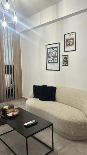 Xanthi Apartment | Panthera-urban-studio