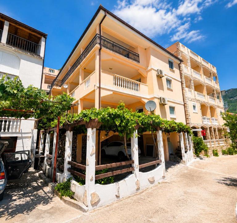 Kaluđerac Apartment | Papillon Apartments
