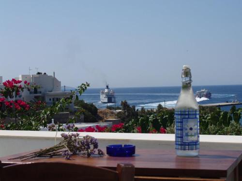 Tinos Town Apartment | Parathyro Sto Aigaio 1
