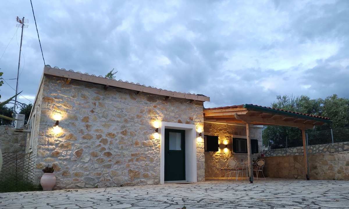Vlachopoulatika House | Paxos Dream House - Stone House With Private Patio and Free Parking