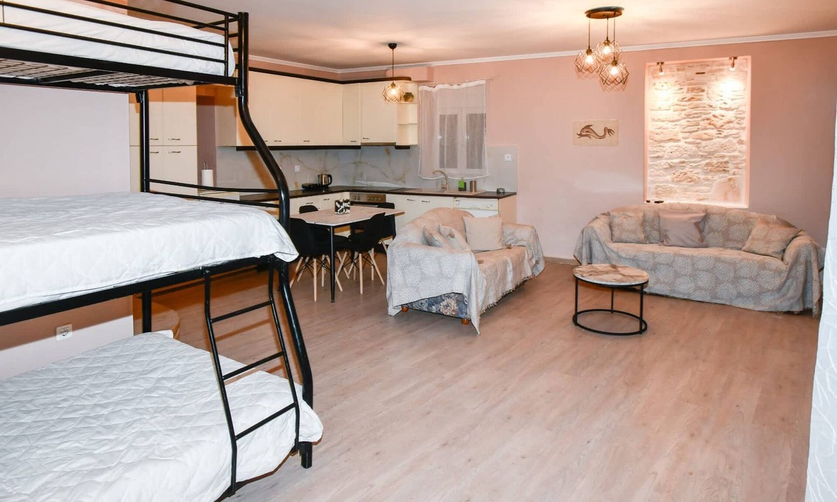 Mitilinii Apartment | Peaceful Getaway in the Heart of Mitilinii Samos